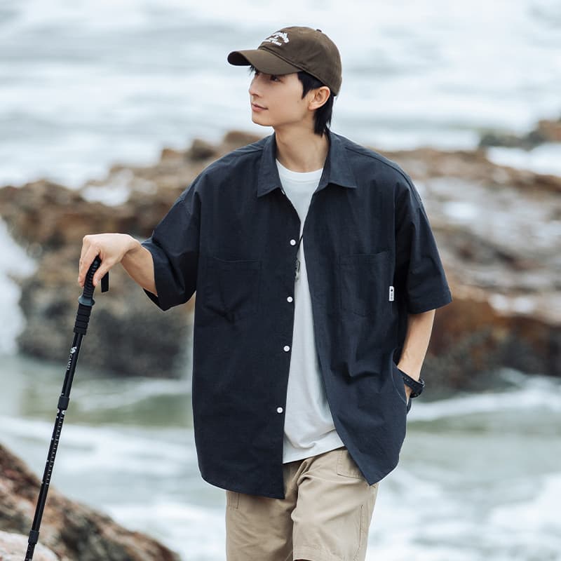 40 代 ファッション メンズ ゆったりシルエット半袖シャツ