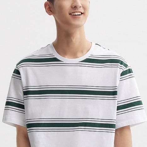 40 代 ファッション メンズ 大人の余裕を感じる洗練ボーダーTシャツ