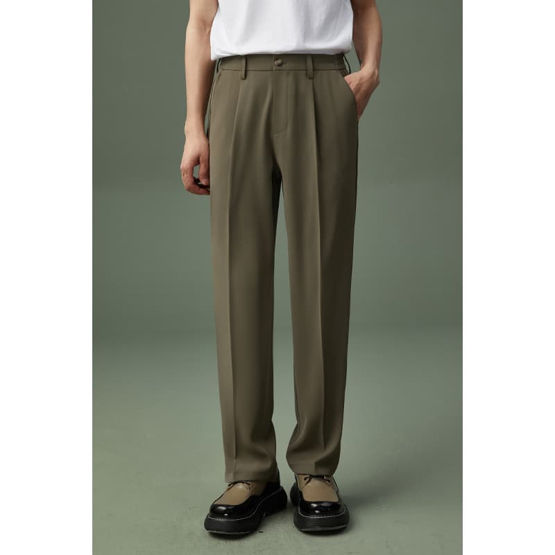 40 代 ファッション メンズ 洗練ワイドシルエットスラックス