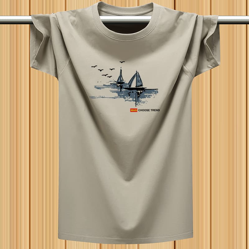 40 代 ファッション メンズ 山岳シルエット ロゴ入り半袖Tシャツ