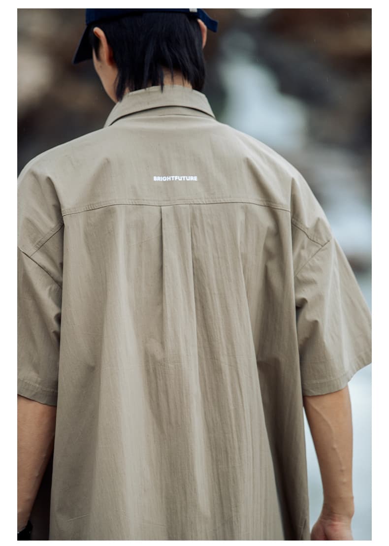 40 代 ファッション メンズ ゆったりシルエット半袖シャツ