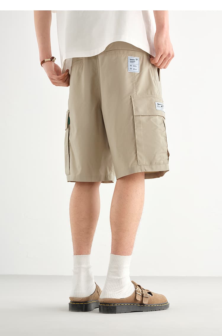 40 代 ファッション メンズ 機能性マルチポケットショートパンツ